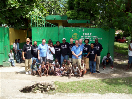 Volunteers children and local dentists