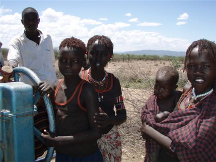 Children in African desert